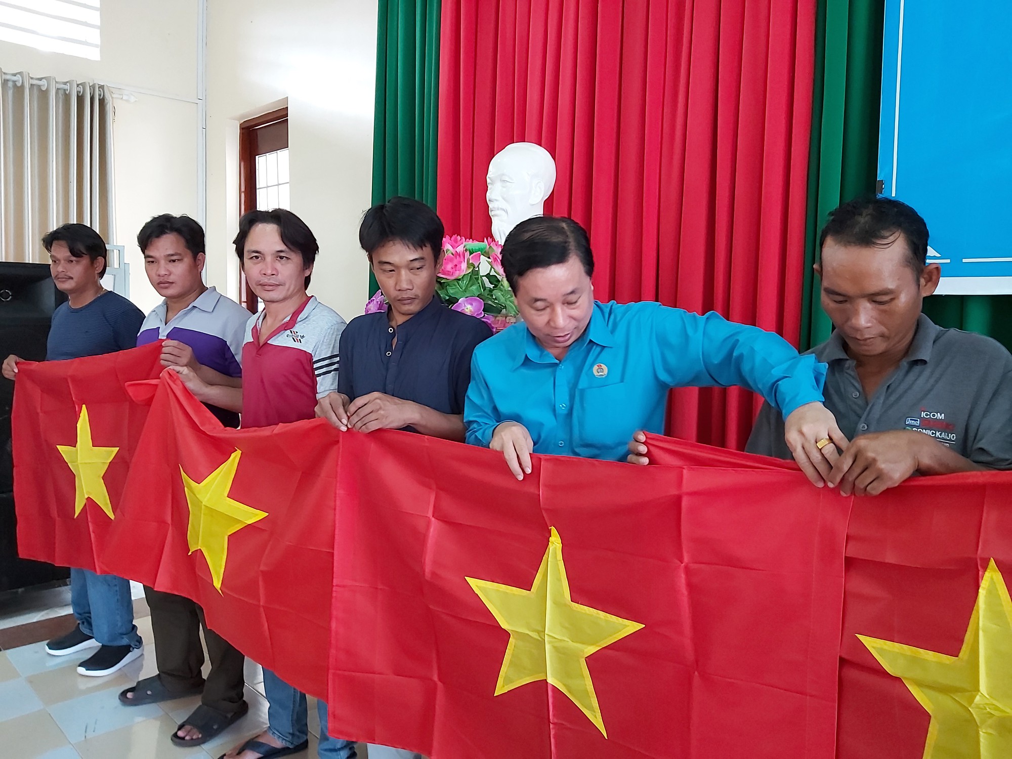 chốt 2