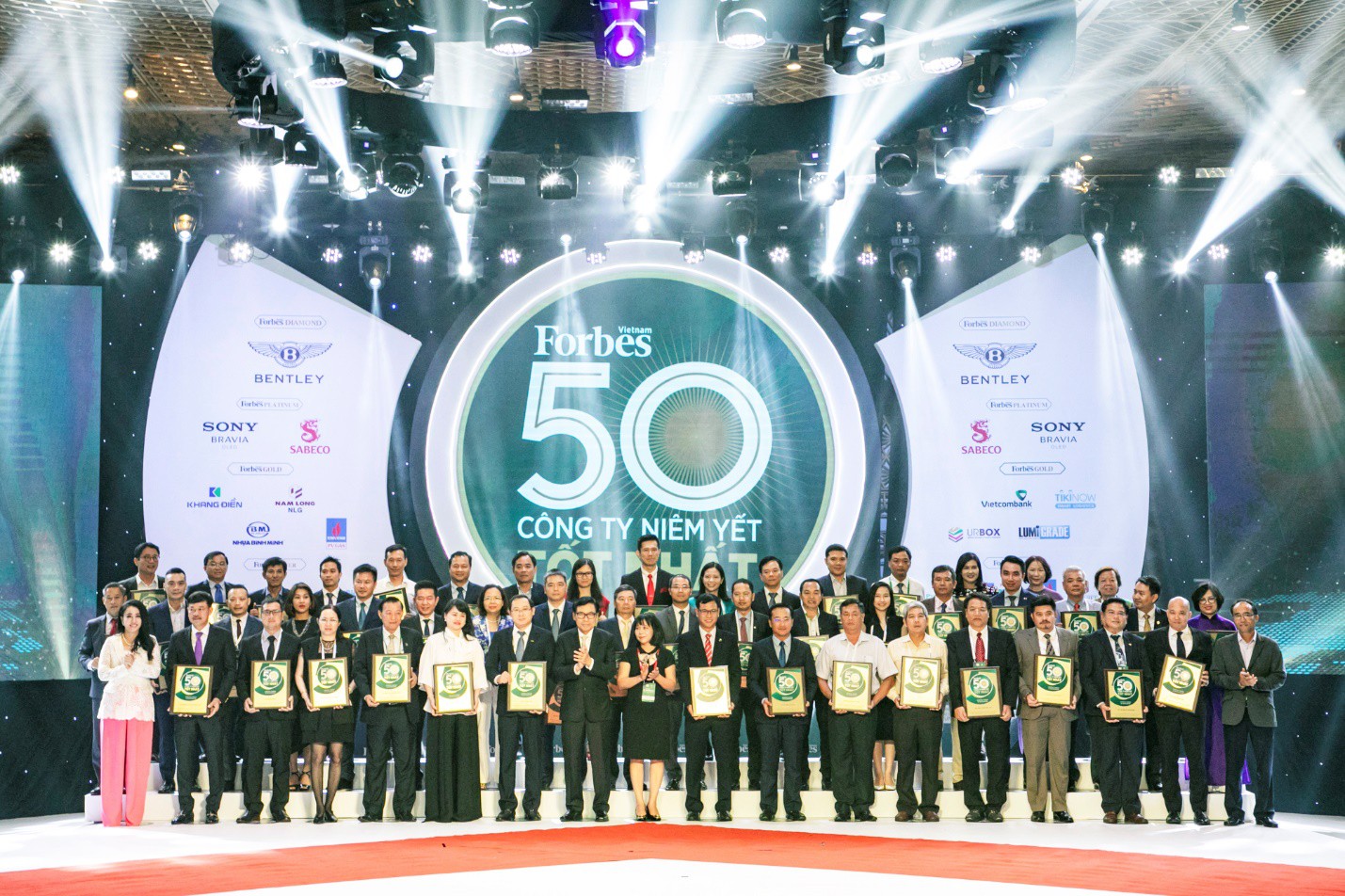 Lễ vinh danh 50 công ty niêm yết tốt nhất 2019 do Forbes Việt Nam bình chọn - Ảnh 1.