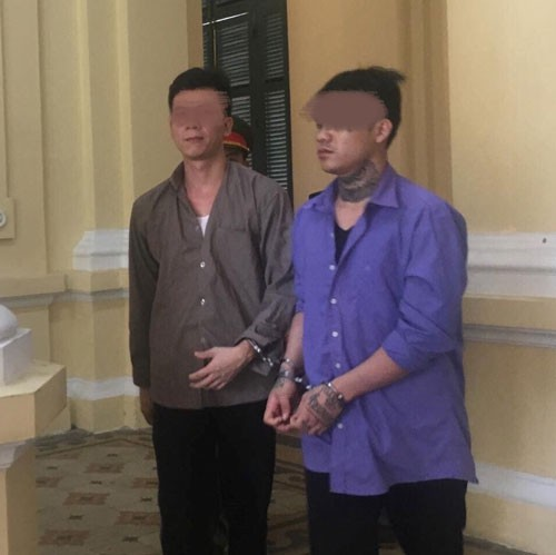 Mất t&igrave;nh h&agrave;ng x&oacute;m v&igrave; karaoke - Ảnh 1.