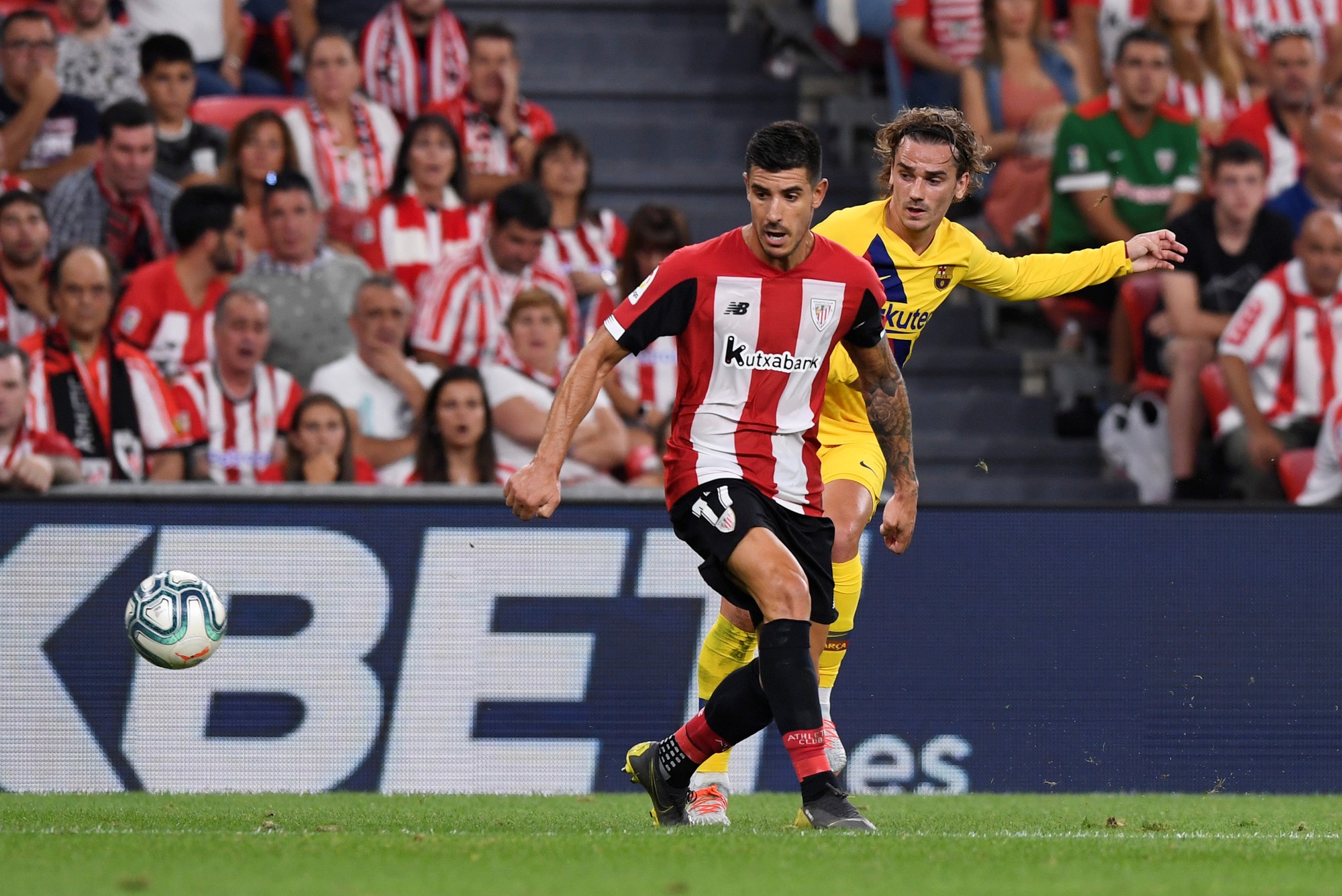La Liga mở m&agrave;n n&oacute;ng, ch&acirc;n s&uacute;t 38 tuổi hạ gục nh&agrave; v&ocirc; địch Barcelona - Ảnh 5.