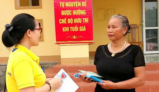Người đ&agrave;n &ocirc;ng Quảng B&igrave;nh chi cả trăm triệu mua bảo hiểm x&atilde; hội tự nguyện cho cả nh&agrave; - Ảnh 4.