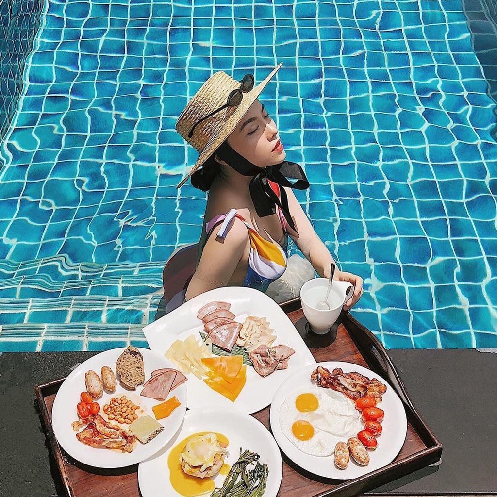 Huế xuất hiện d&ograve;ng s&ocirc;ng lười s&aacute;t biển h&uacute;t hội sang chảnh - Ảnh 14.