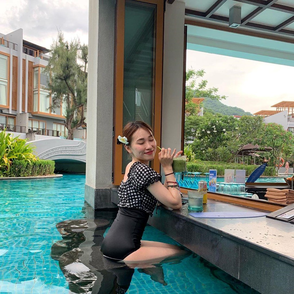 Huế xuất hiện d&ograve;ng s&ocirc;ng lười s&aacute;t biển h&uacute;t hội sang chảnh - Ảnh 8.