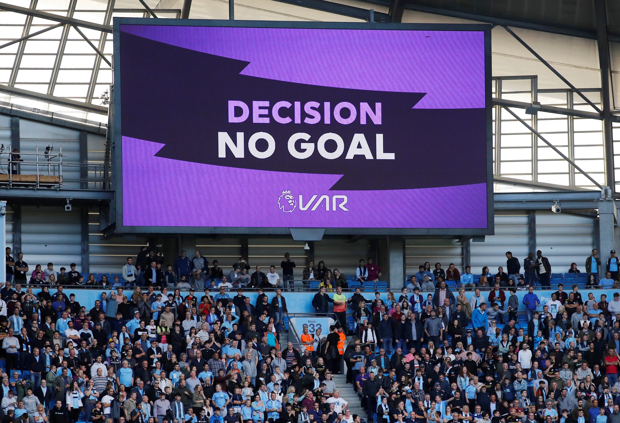 VAR cứu Tottenham, Man City ôm hận đại chiến - Ảnh 11.