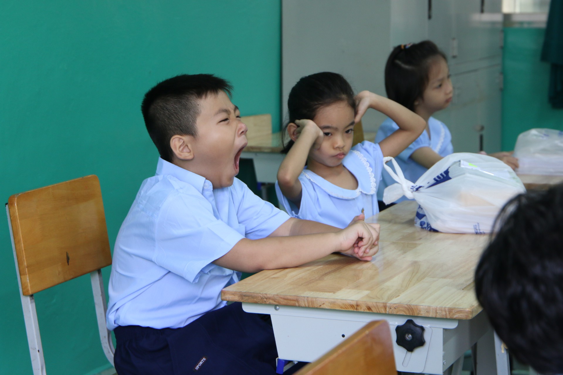 Ph&oacute;ng sự ảnh: Ch&agrave;o lớp 1 - Ảnh 23.