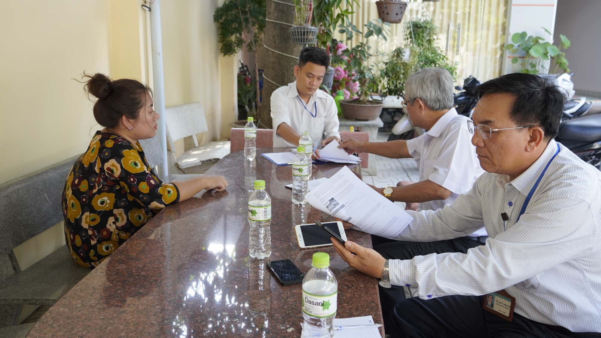 Vũng T&agrave;u kiểm tra villa bị kh&aacute;ch tố 10 triệu đồng/đ&ecirc;m nhưng giống ph&ograve;ng trọ - Ảnh 3.