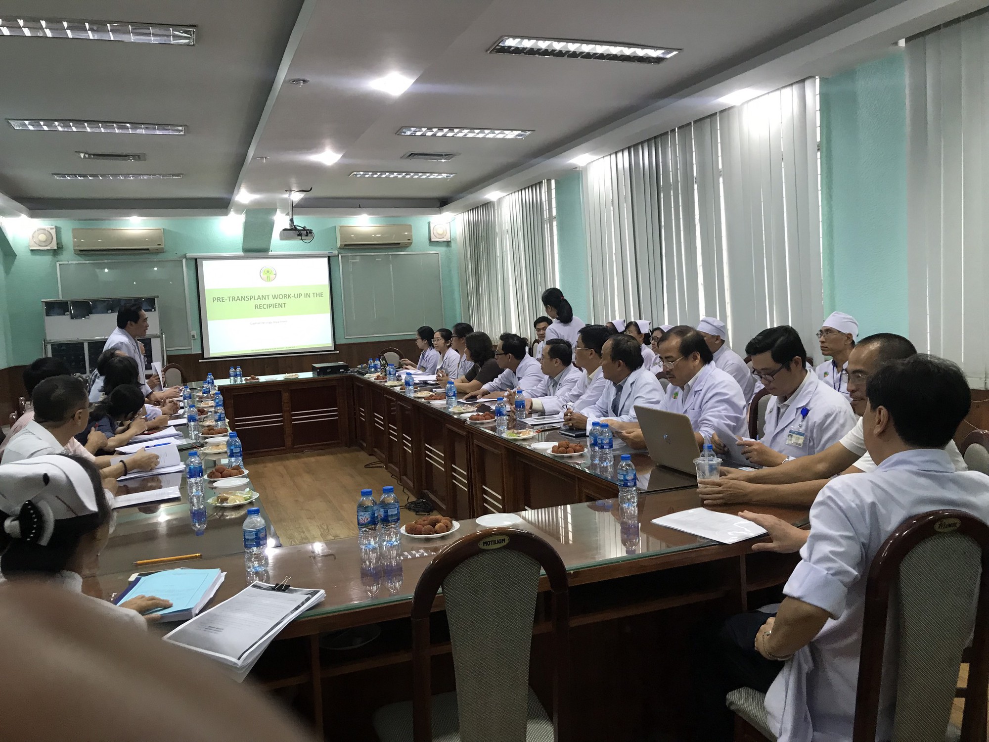 Cháu sinh non được cứu sống nhờ ông nội