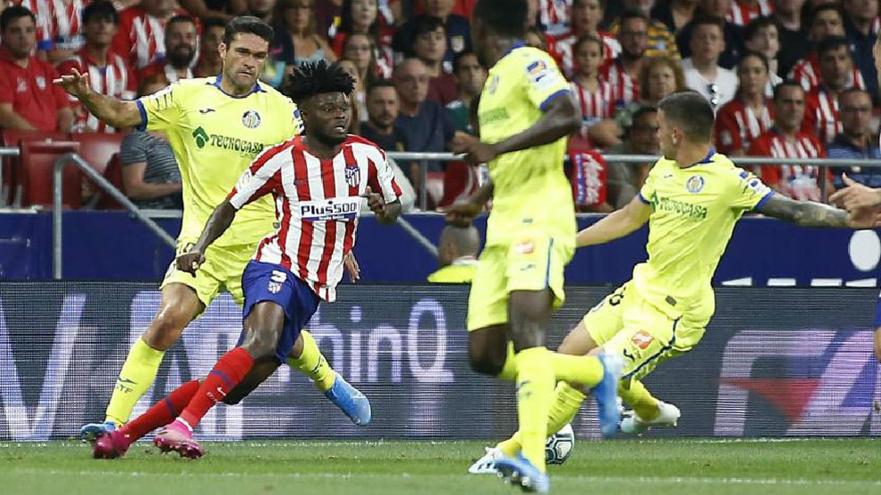 Đua tốc độ kinh ho&agrave;ng, sao trẻ Atletico Madrid g&acirc;y sốc La Liga - Ảnh 5.
