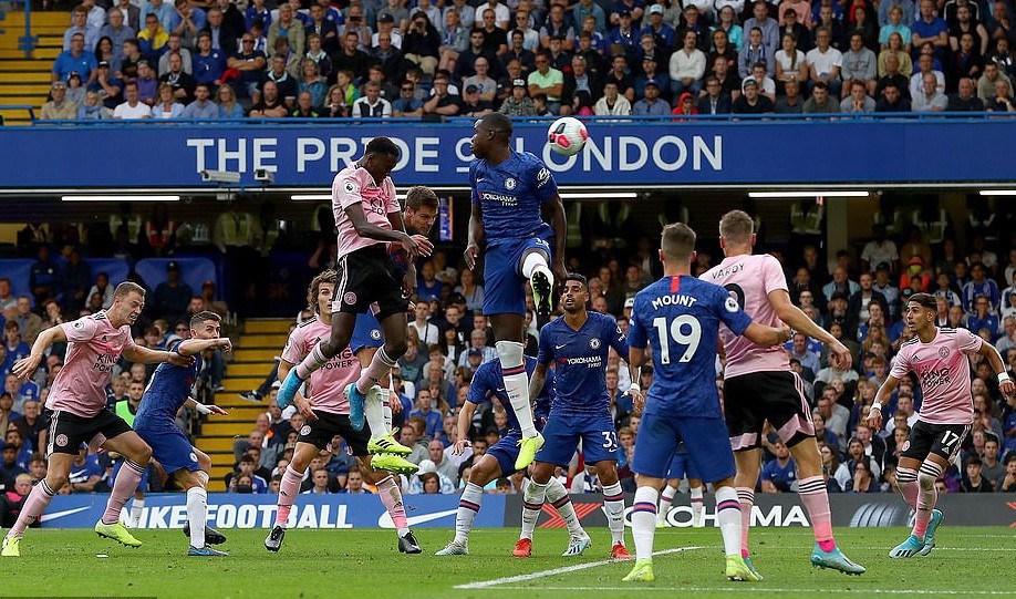 Chelsea h&ograve;a th&oacute;t tim, tội đồ Leicester h&oacute;a người h&ugrave;ng Stamford Bridge - Ảnh 4.