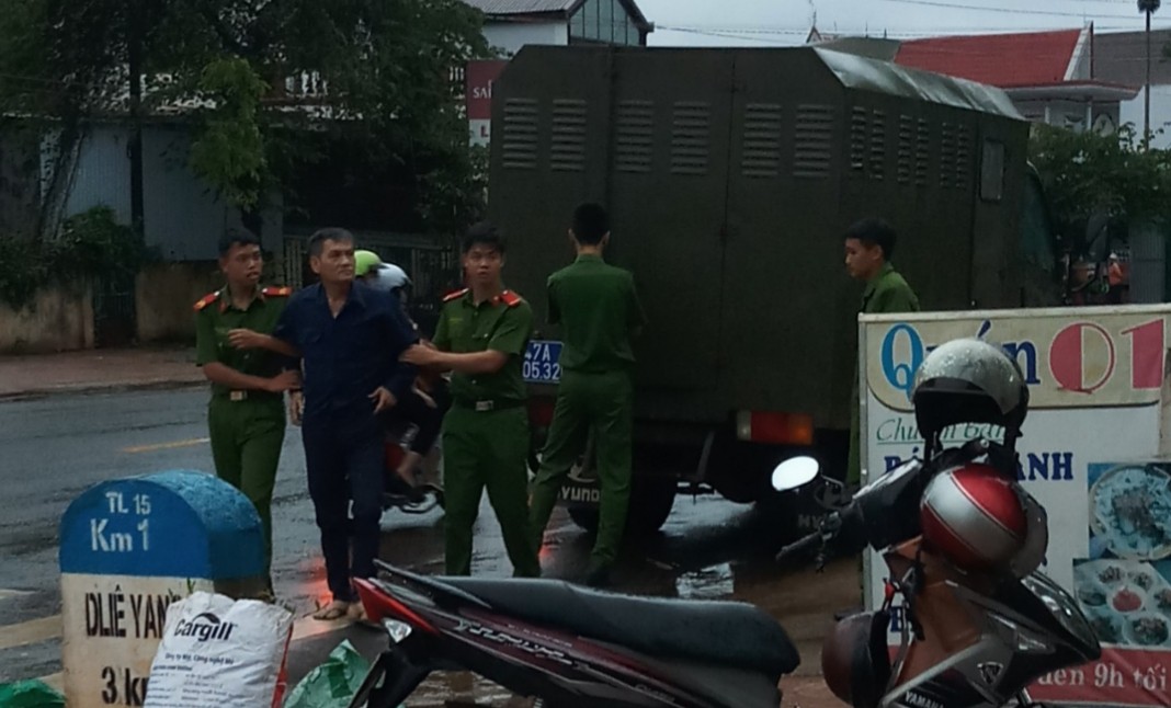 Thực nghiệm hiện trường vụ ông chủ hiếp dâm người giúp việc