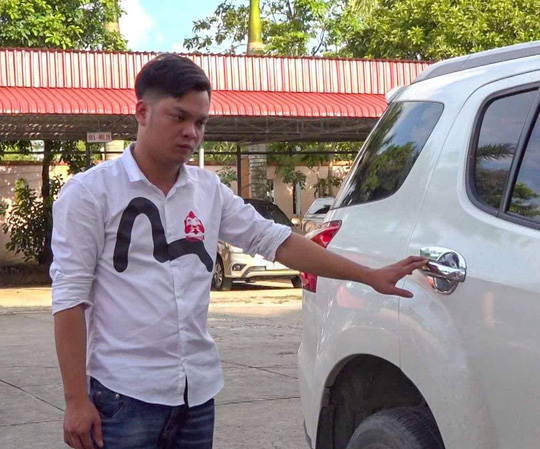 Khởi tố t&agrave;i xế t&ocirc;ng chết nữ c&ocirc;ng nh&acirc;n qu&eacute;t r&aacute;c l&uacute;c rạng s&aacute;ng rồi bỏ trốn - Ảnh 1.