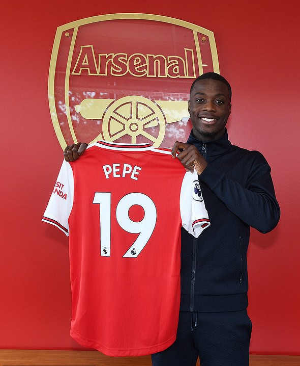 Đ&agrave;m ph&aacute;n si&ecirc;u đỉnh, Arsenal sắm sao Pepe chỉ với 20 triệu bảng - Ảnh 6.