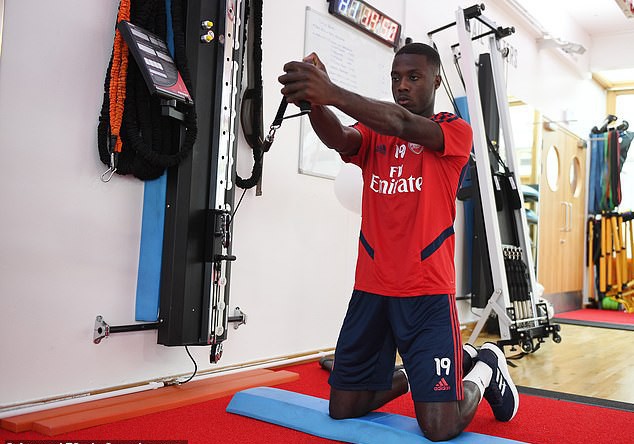 Đ&agrave;m ph&aacute;n si&ecirc;u đỉnh, Arsenal sắm sao Pepe chỉ với 20 triệu bảng - Ảnh 2.
