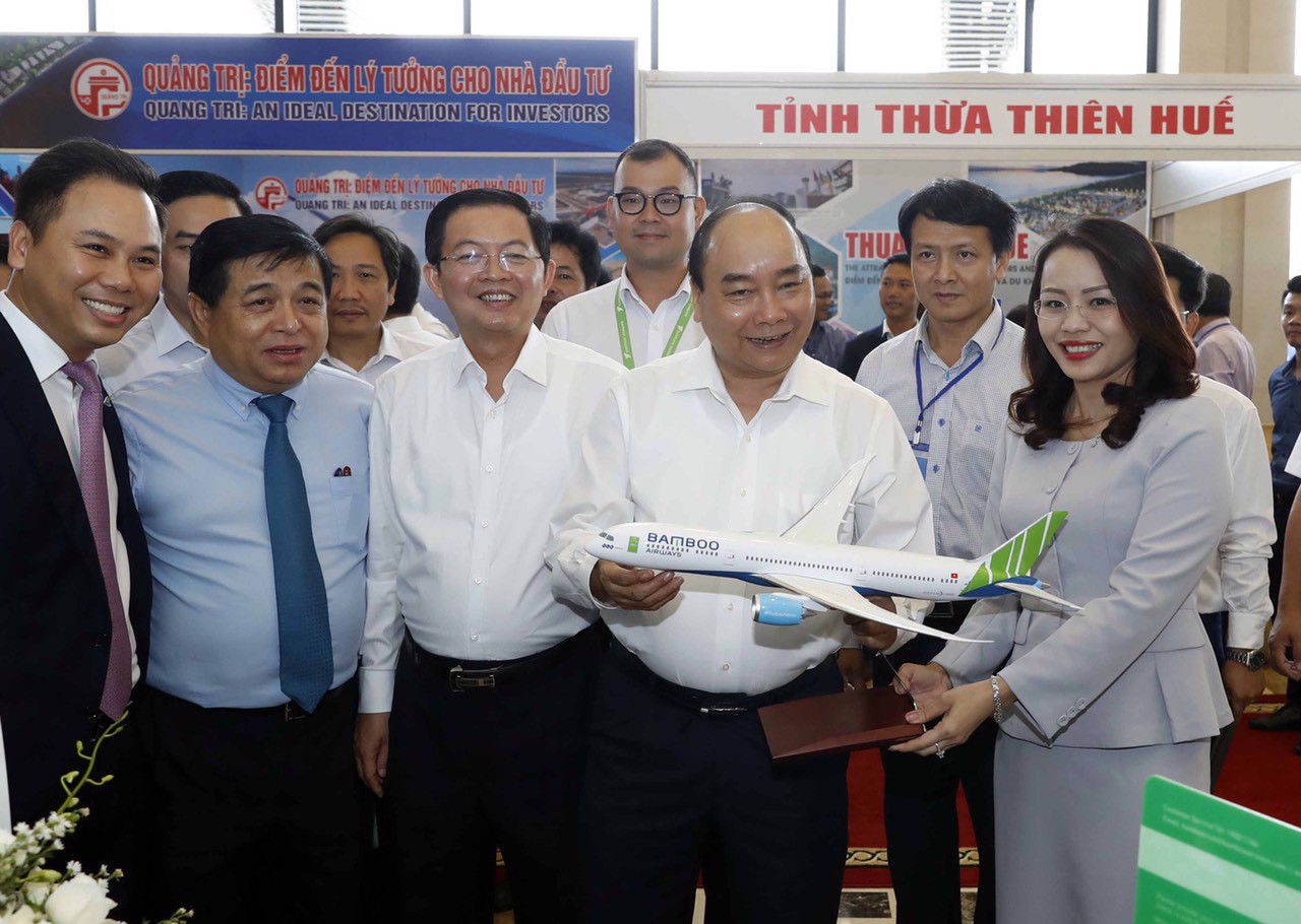 TS Trần Du Lịch: Miền Trung chậm thủ tục đầu tư một ng&agrave;y l&agrave; ngh&egrave;o th&ecirc;m một năm - Ảnh 1.