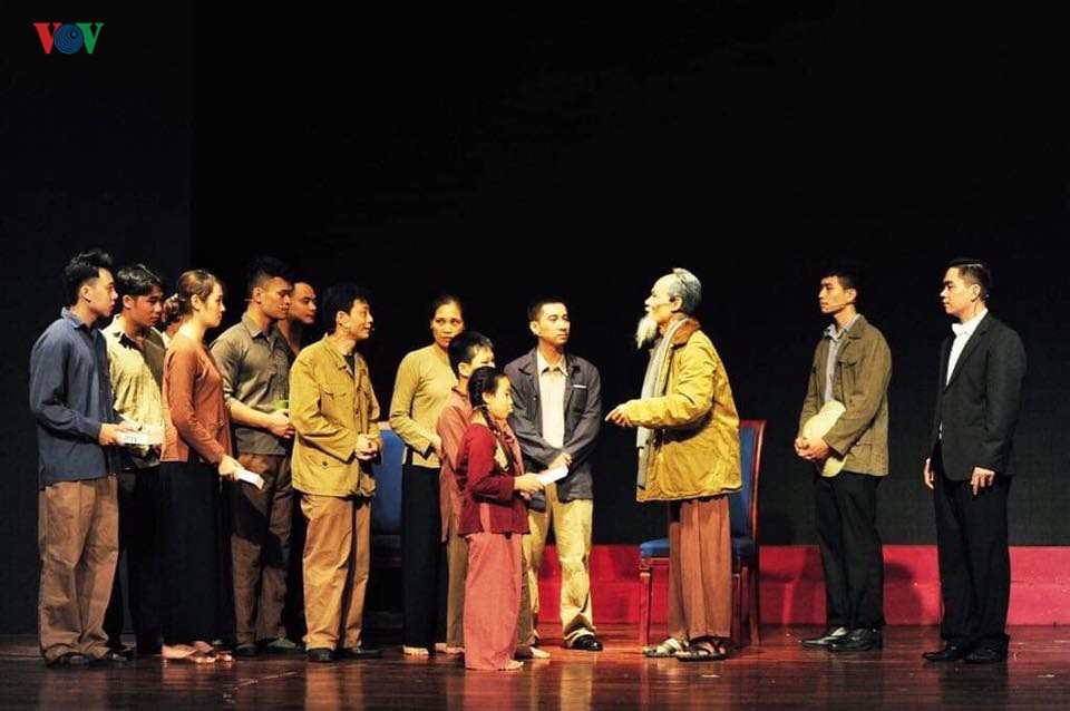 Chương trình nghệ thuật "Muôn vàn tình thương yêu"