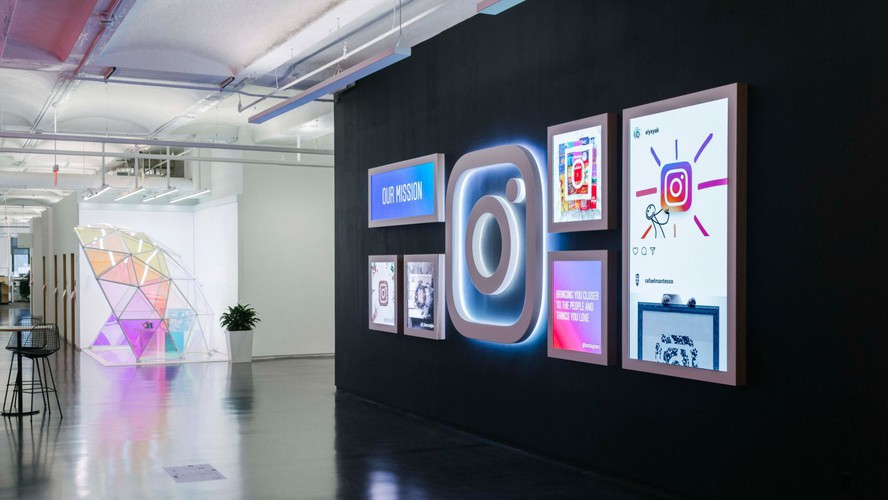 Đột nhập văn ph&ograve;ng l&agrave;m việc to&agrave;n g&oacute;c sống ảo của Instagram - Ảnh 1.