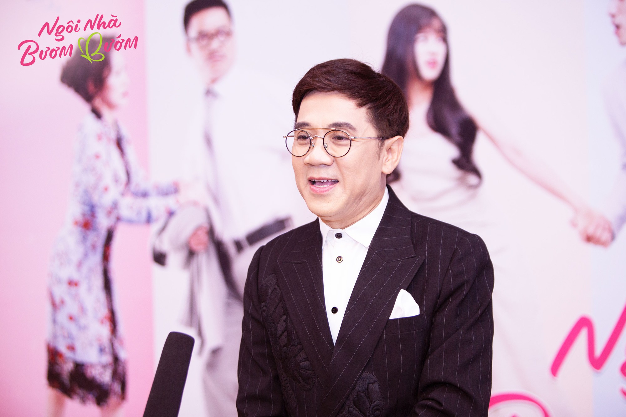 Li&ecirc;n Bỉnh Ph&aacute;t bất ngờ h&aacute;t hỏi cưới Ho&agrave;ng Yến Chibi - Ảnh 7.