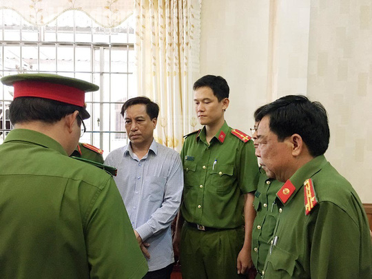 Sai phạm động trời của cựu Chủ tịch TP Tr&agrave; Vinh li&ecirc;n quan vụ thiệt hại gần 120 tỉ đồng - Ảnh 1.