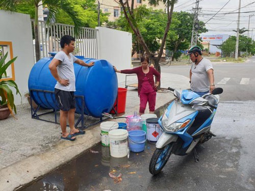 Đà Nẵng thiếu nước: Tính tới xây đập ngăn mặn
