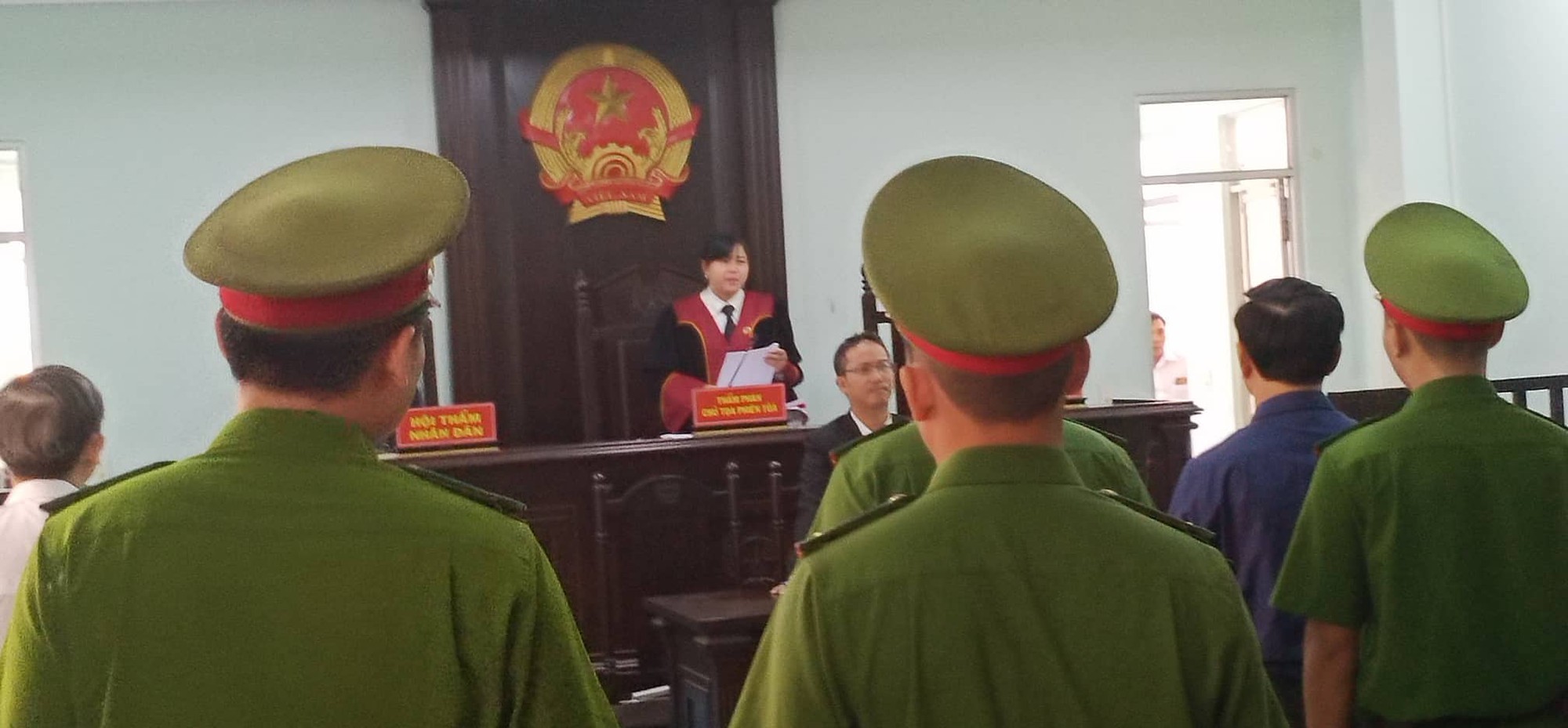 Chối bỏ hành vi, ông Nguyễn Hữu Linh vẫn bị phạt 18 tháng tù giam - Ảnh 3.