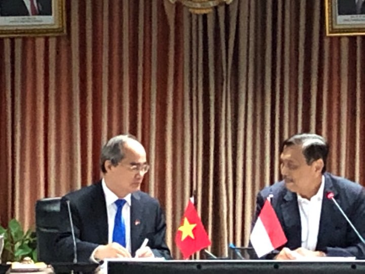 B&iacute; thư Nguyễn Thiện Nh&acirc;n đề xuất kết nối h&agrave;ng kh&ocirc;ng, h&agrave;ng hải  Việt Nam - Indonesia - Ảnh 2.