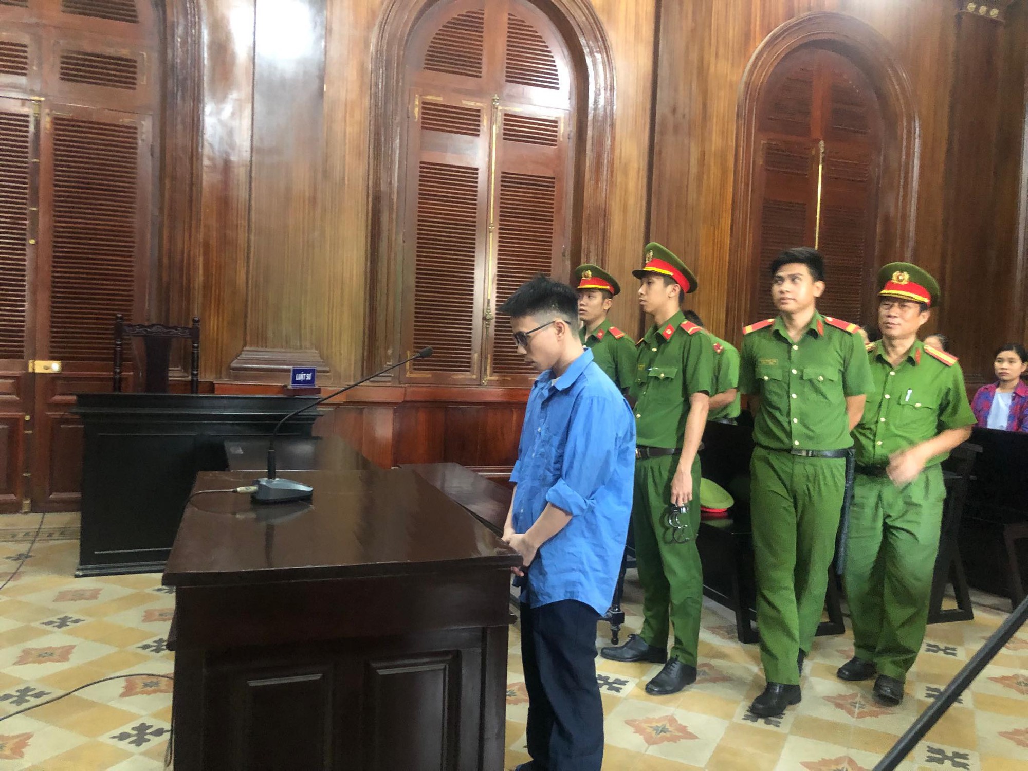 Án mạng đau lòng vì cô gái từ chối người yêu để đi ăn tiệc cùng 3 nam thanh niên