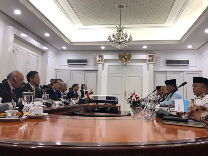 B&iacute; thư Nguyễn Thiện Nh&acirc;n đề xuất kết nối h&agrave;ng kh&ocirc;ng, h&agrave;ng hải  Việt Nam - Indonesia - Ảnh 4.