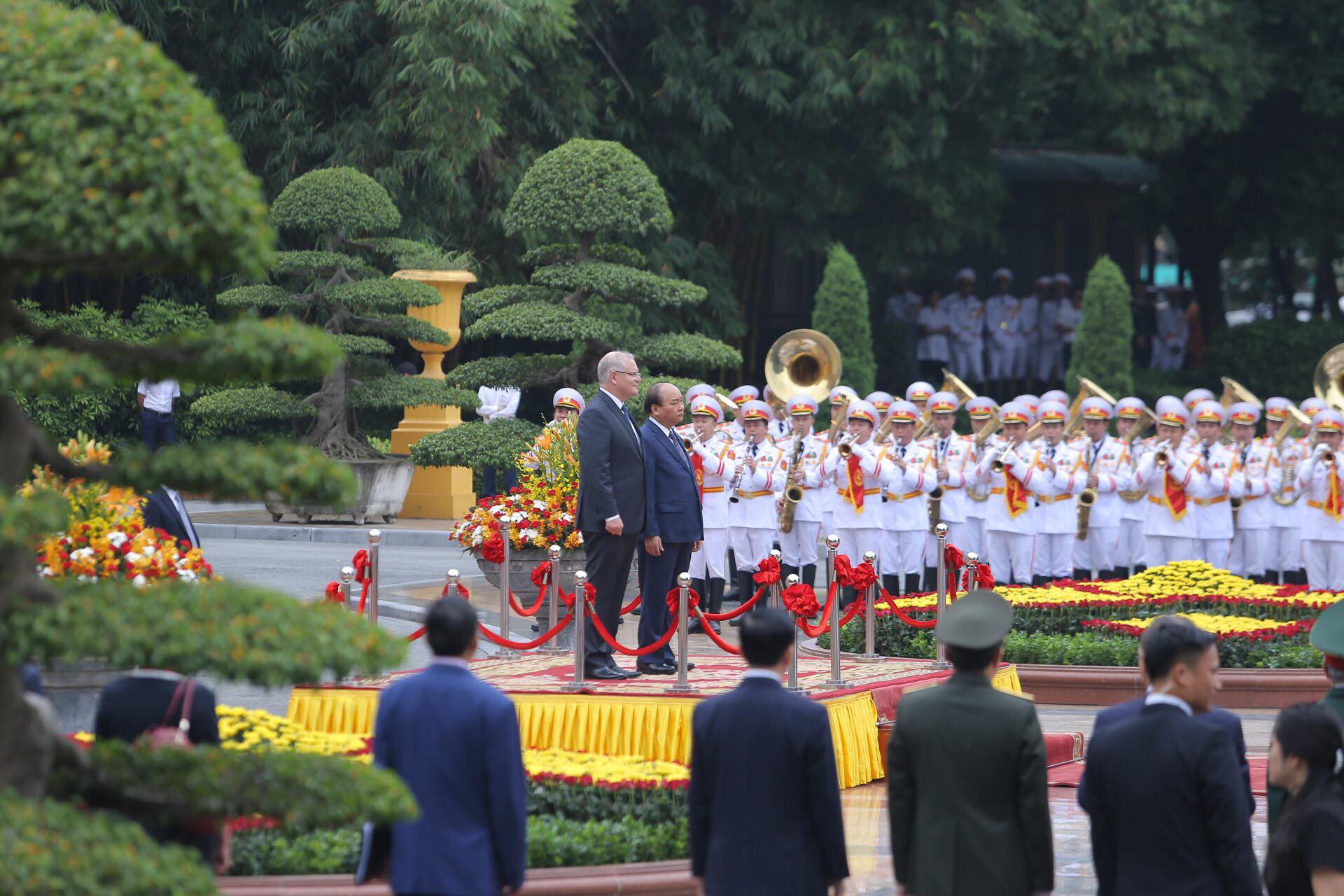 Cận cảnh Thủ tướng Nguyễn Xu&acirc;n Ph&uacute;c đ&oacute;n Thủ tướng &Uacute;c Scott Morrison - Ảnh 3.