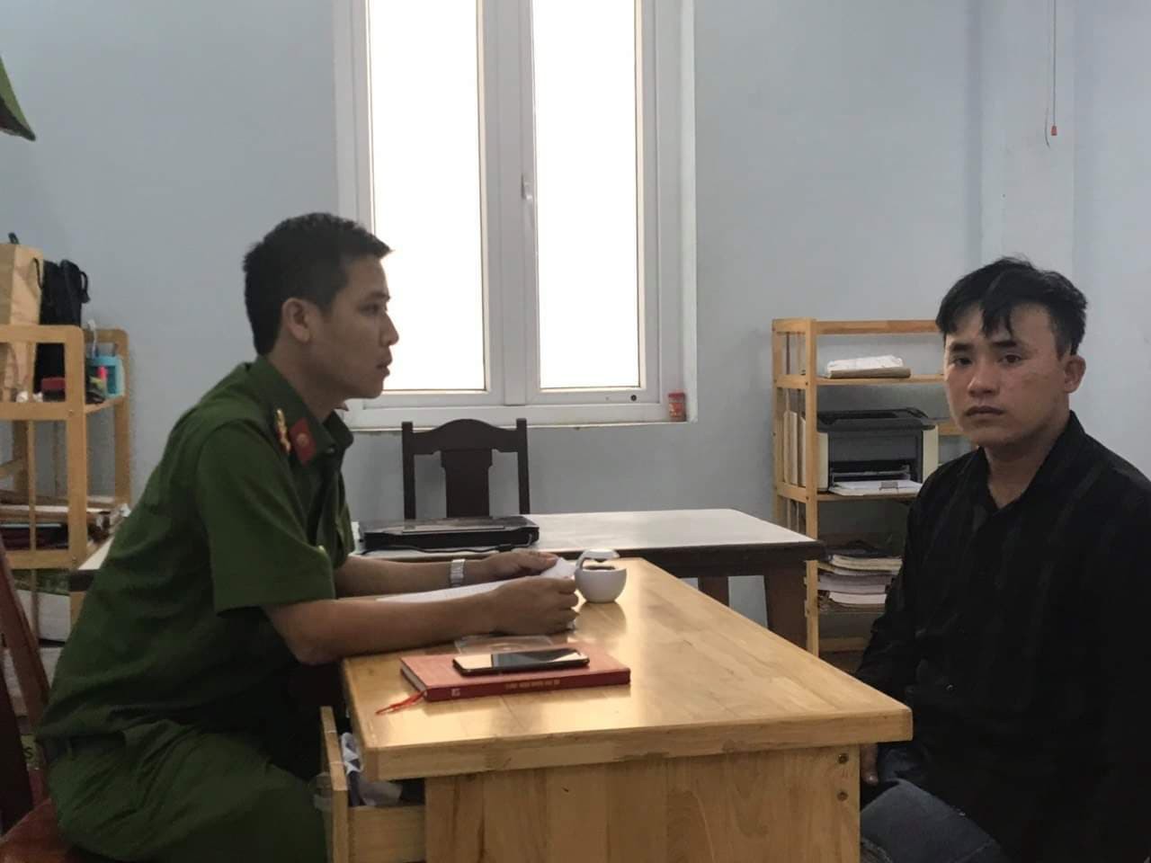 Từ Đồng Nai ra Đà Nẵng dùng dao uy hiếp chủ phòng khám nha để cướp tài sản