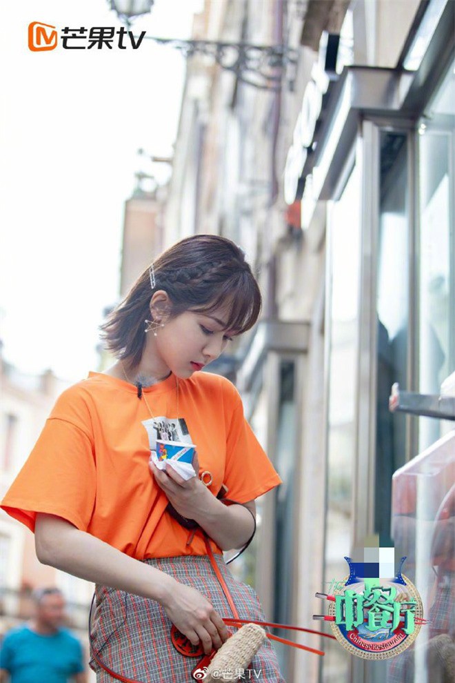 Nhan sắc đối lập thực tế của Dương Tử - Ảnh 8.
