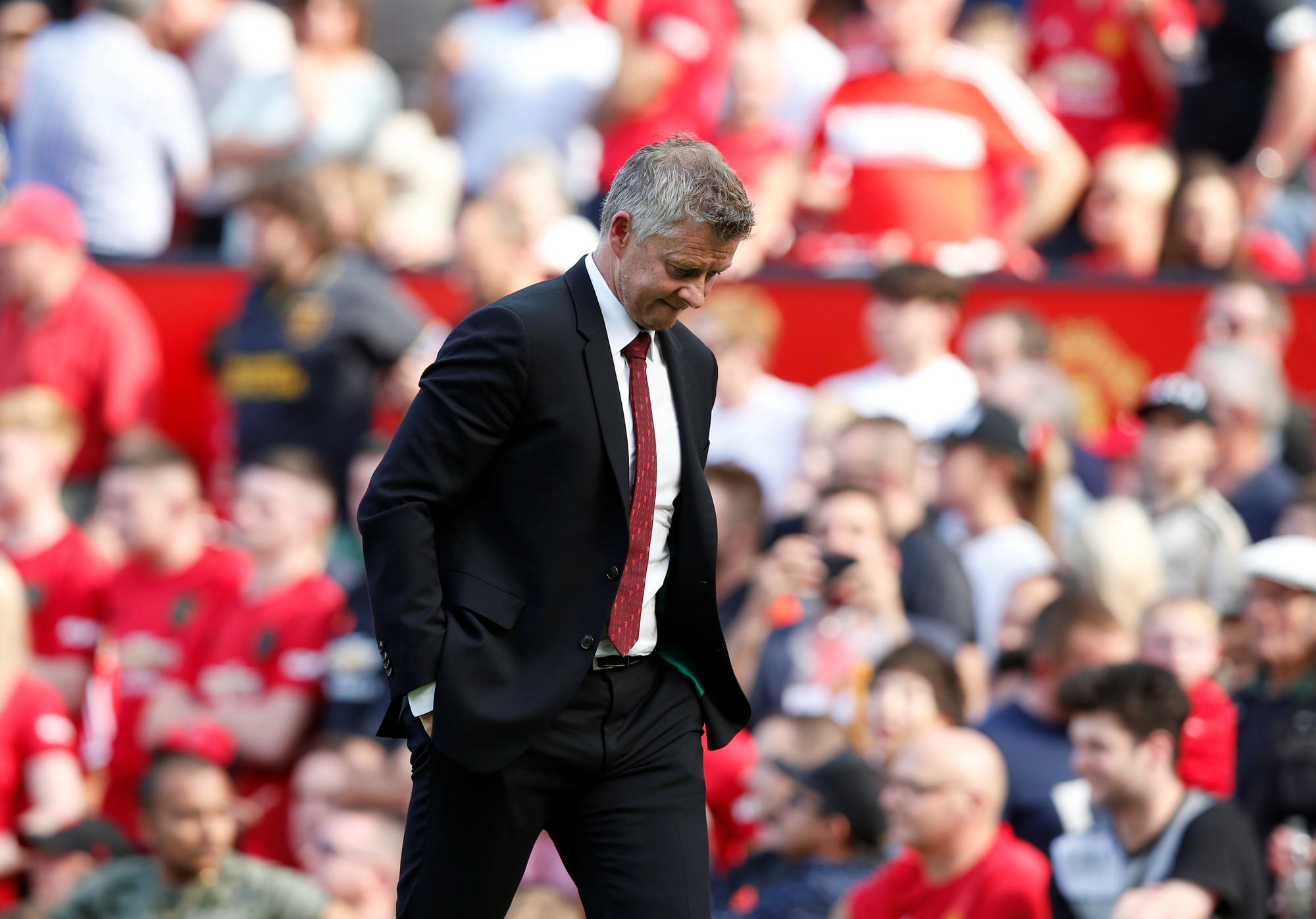 Man United thua sốc Crystal Palace, b&aacute;o ch&iacute; Anh chỉ t&ecirc;n tội đồ - Ảnh 3.