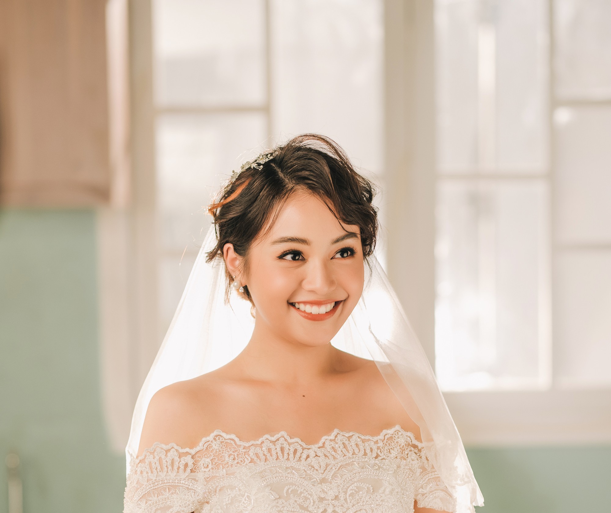 OSAD mời mỹ nhân Thái Lan đóng MV mới
