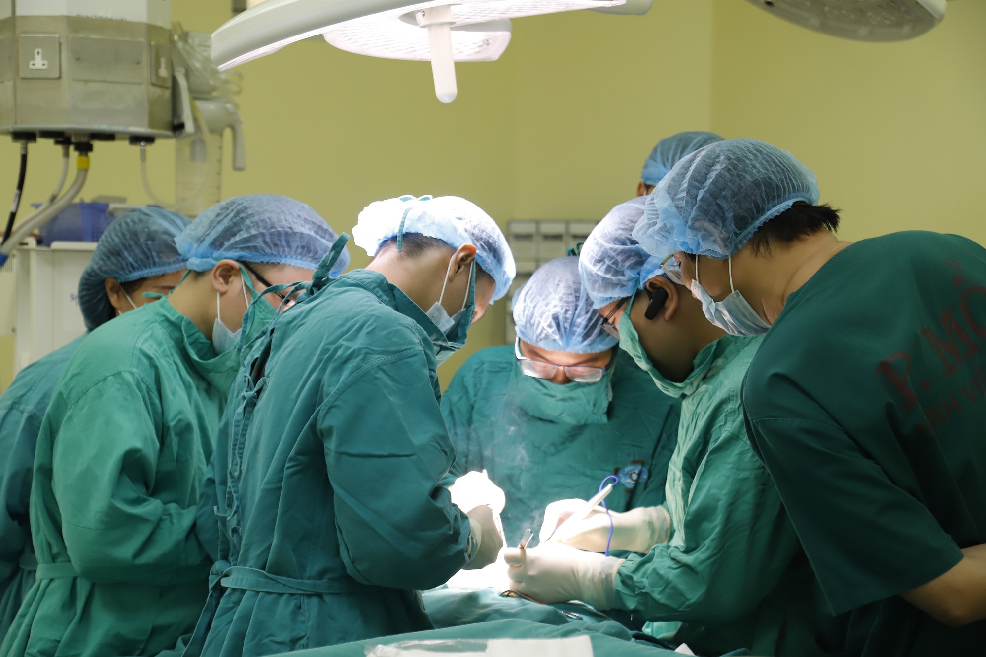 Sợ đụng dao k&eacute;o, người phụ nữ bỏ dở điều trị v&agrave; nhận c&aacute;i kết kh&ocirc;ng ngờ - Ảnh 2.