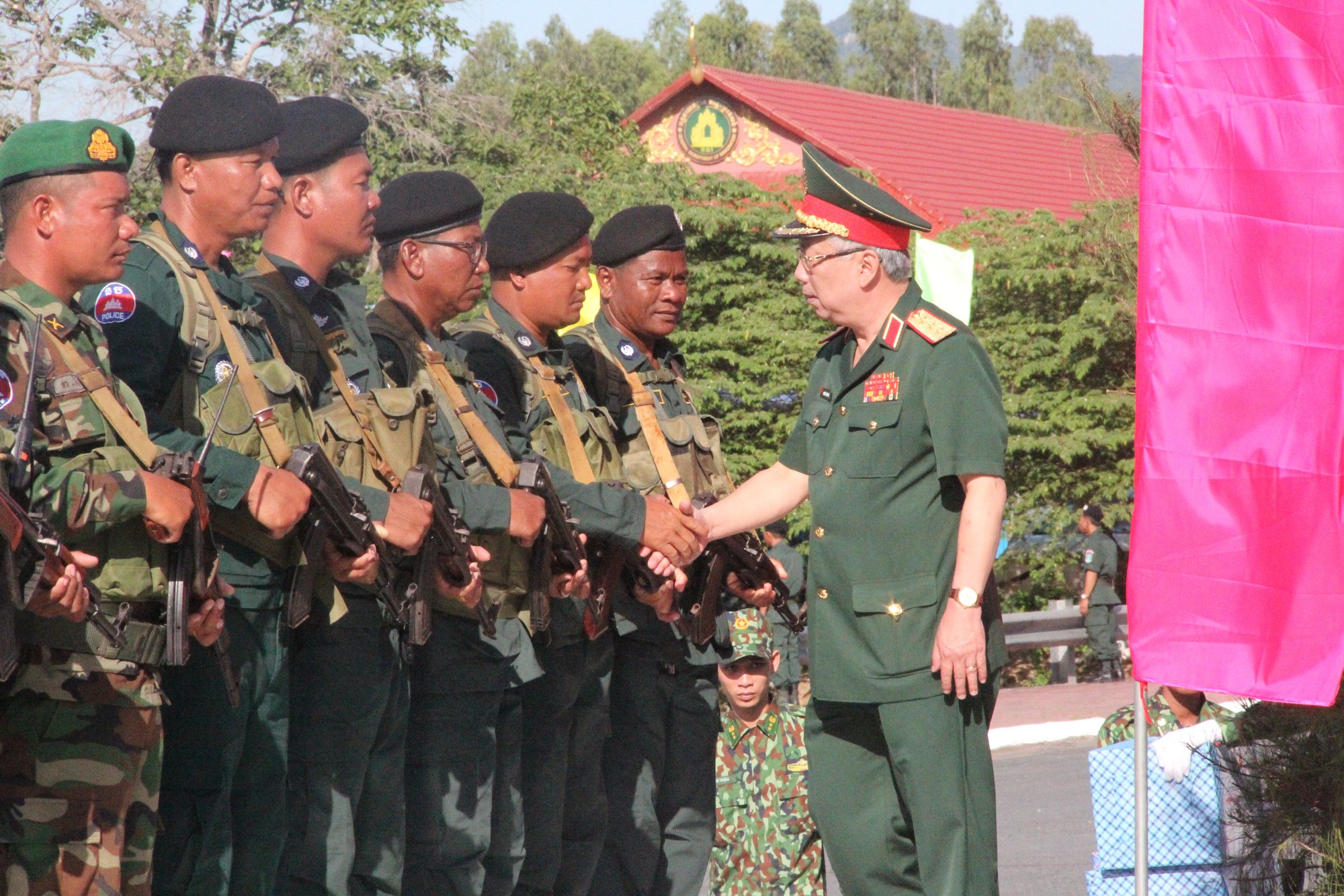 Trang trọng Lễ ch&agrave;o cột mốc chủ quyền bi&ecirc;n giới Việt Nam - Campuchia - Ảnh 11.