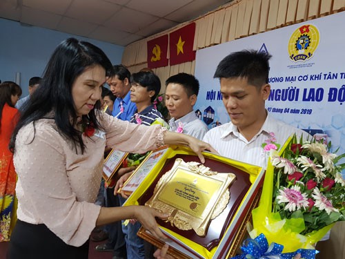 Đối đãi chân tình