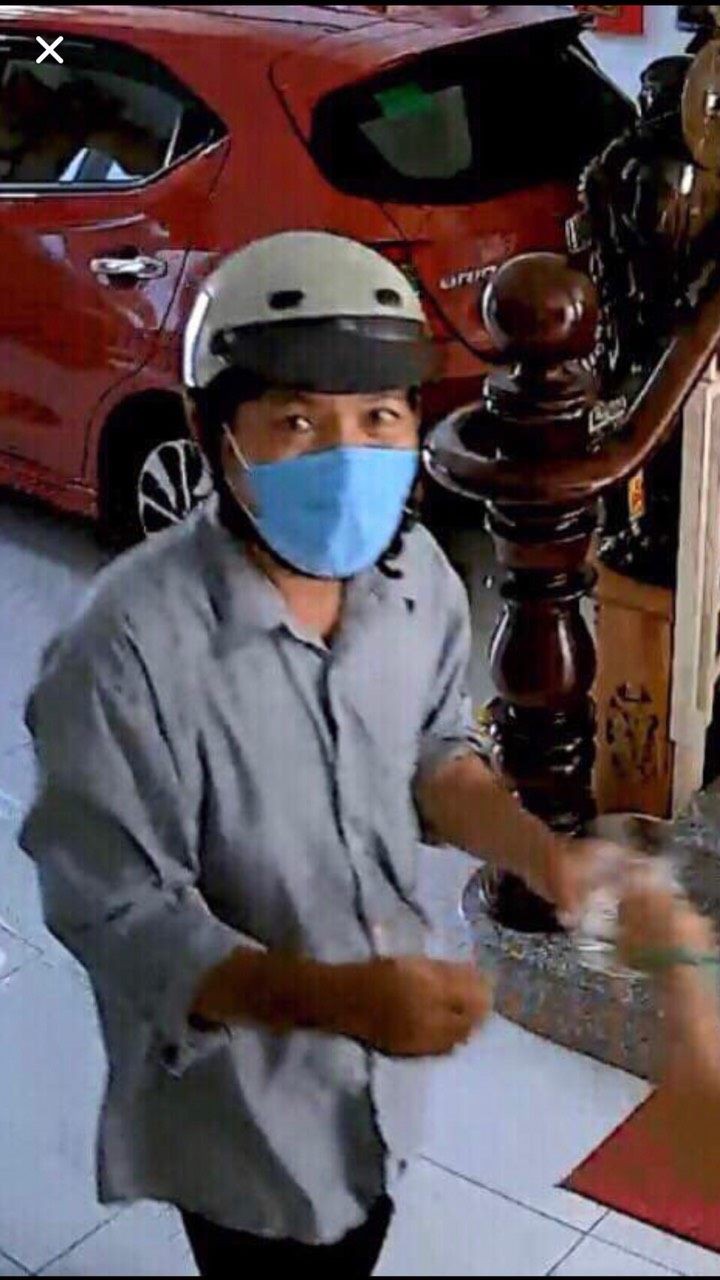 Giả l&agrave;m thợ sửa ống nước v&agrave;o nh&agrave; trộm hơn 1 tỉ đồng - Ảnh 1.