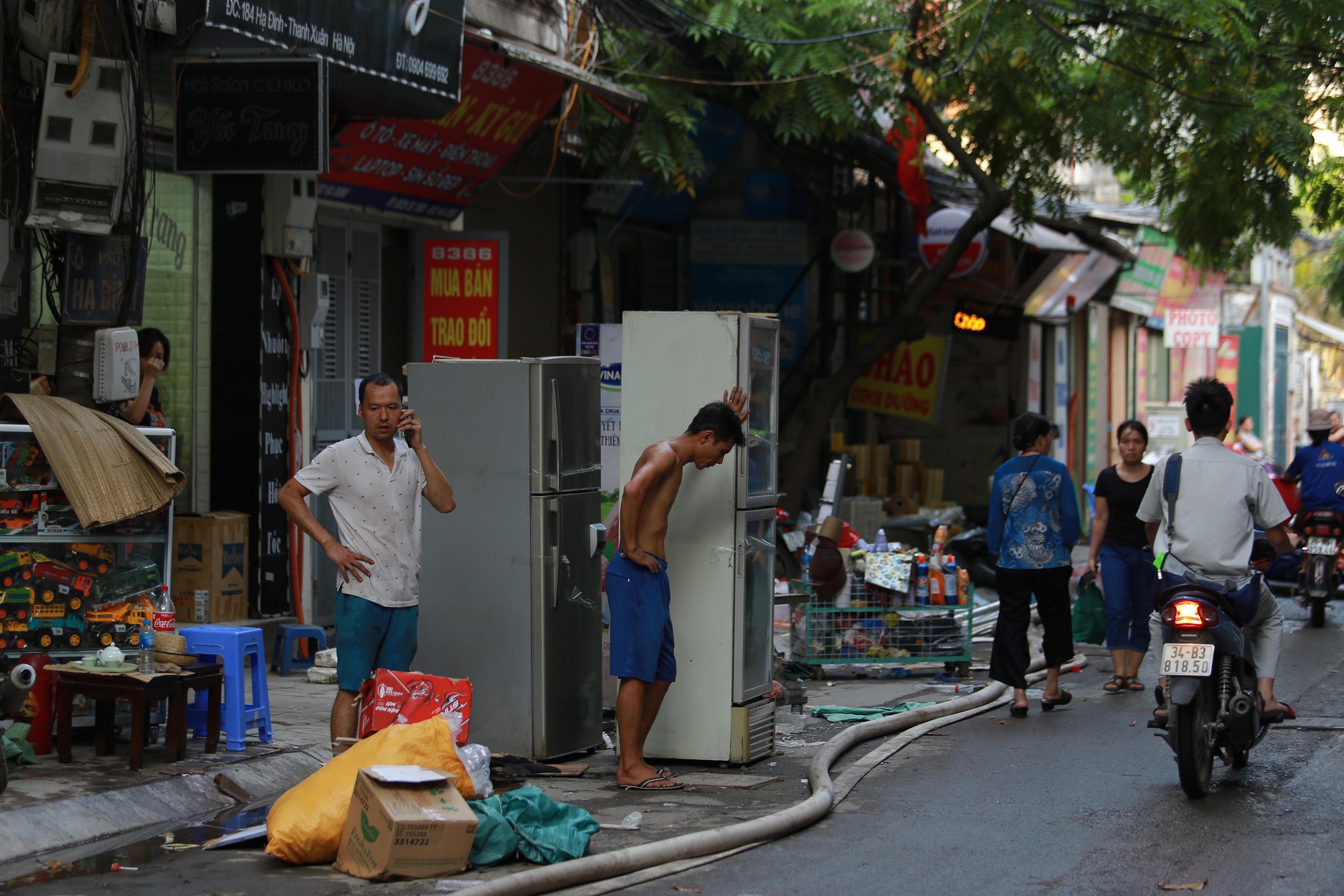 Cận cảnh tan hoang sau vụ cháy 6.000 m2 kho xưởng tại Công ty Bóng đèn phích nước Rạng Đông - Ảnh 15.