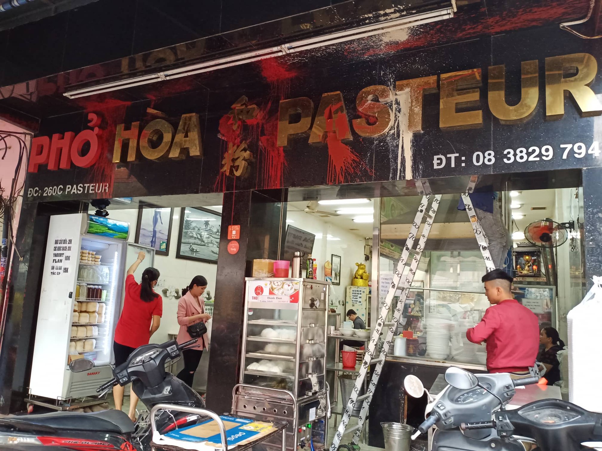 Phở Hòa Pasteur bị "khủng bố": Sao lại để giang hồ ngang nhiên lộng hành!