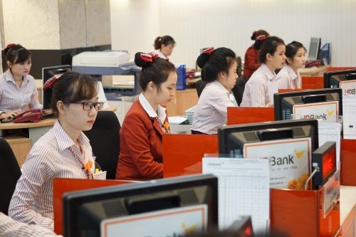 Nhân viên ngân hàng nào thu nhập bình quân cao nhất?