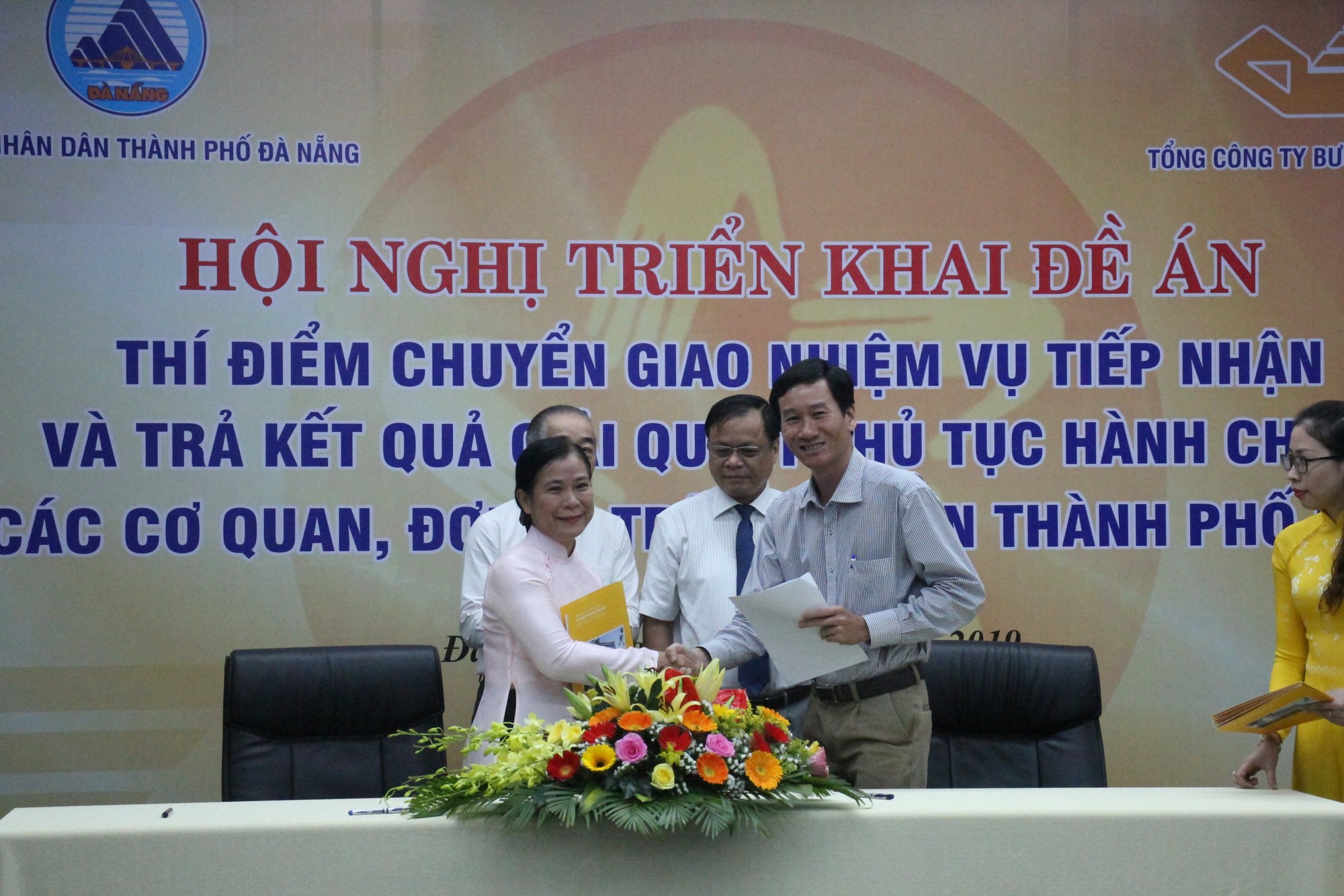 Không cần đến cơ quan, dân Đà Nẵng vẫn được hoàn thành thủ tục hành chính ngay tại nhà
