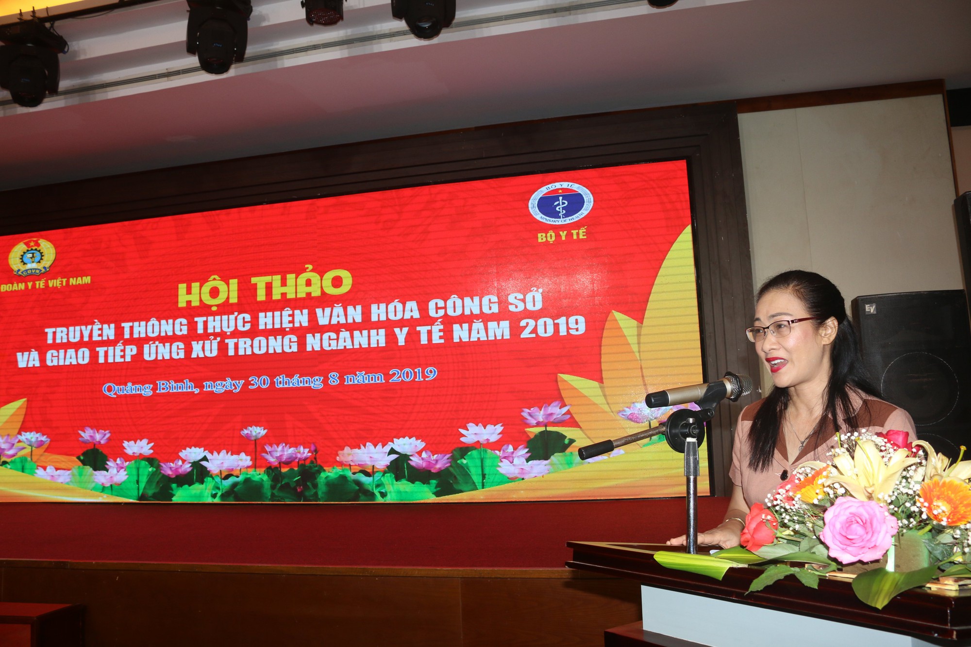 Rèn luyện kỹ năng giao tiếp, ứng xử - Ảnh 1.