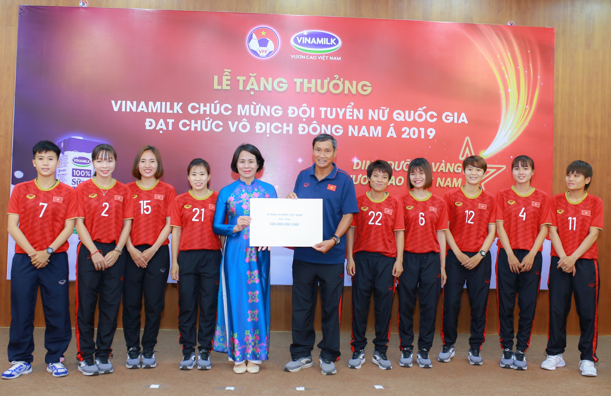 Vinamilk mời đội tuyển nữ Việt Nam du lịch Đ&agrave; Lạt - Ảnh 1.