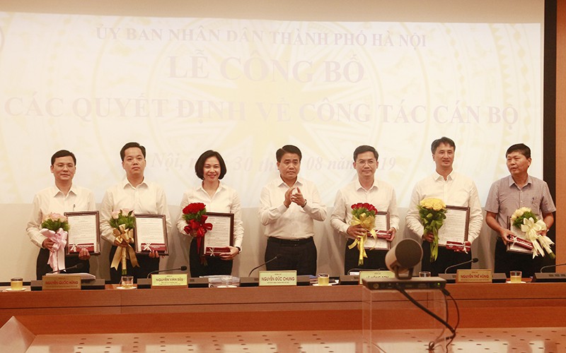 Hà Nội điều động, bổ nhiệm một loạt cán bộ, UBND TP có Chánh văn phòng mới