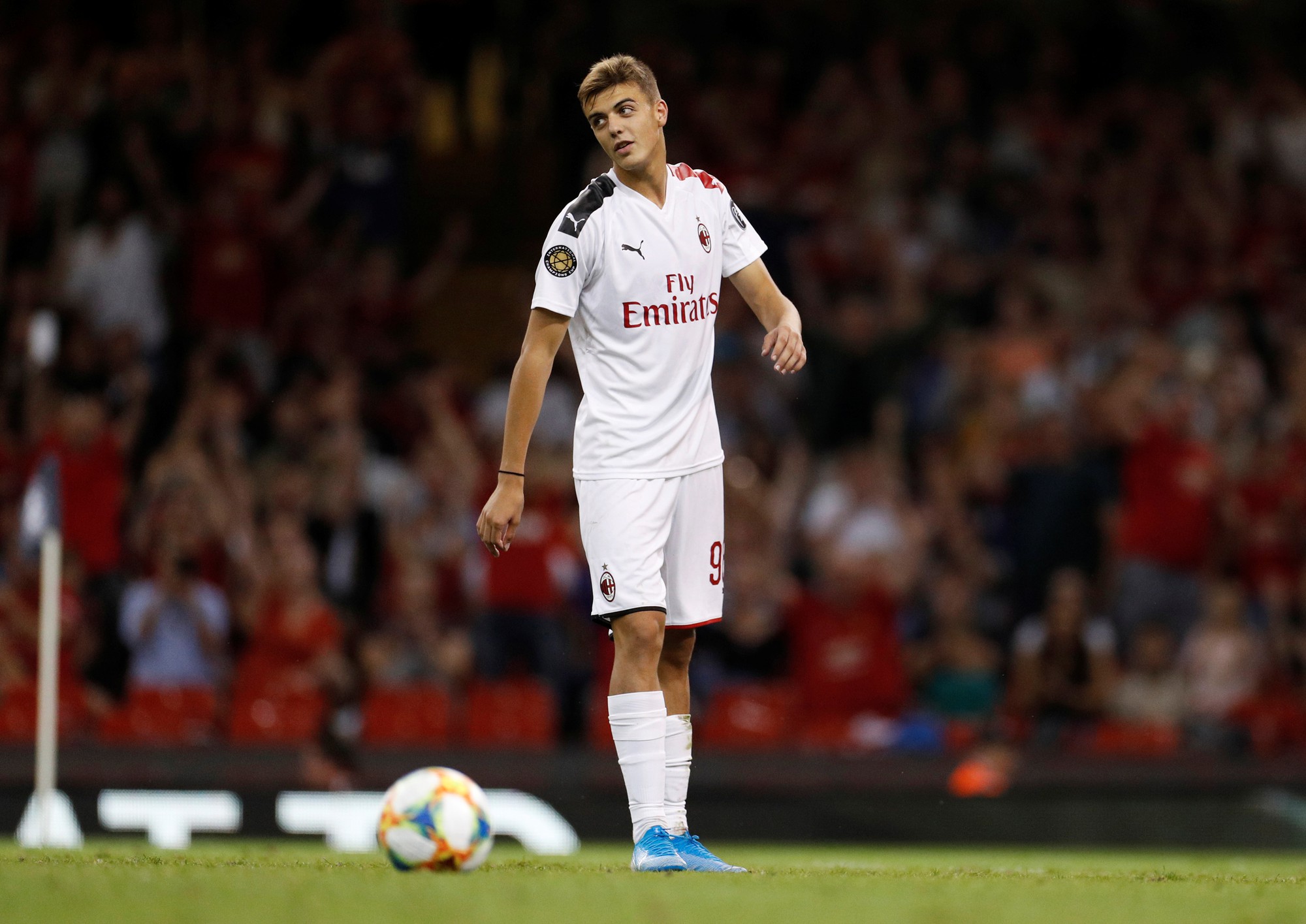 Thắng AC Milan bằng loạt luân lưu, Man United mất ngôi vô địch ICC 2019 - Ảnh 7.