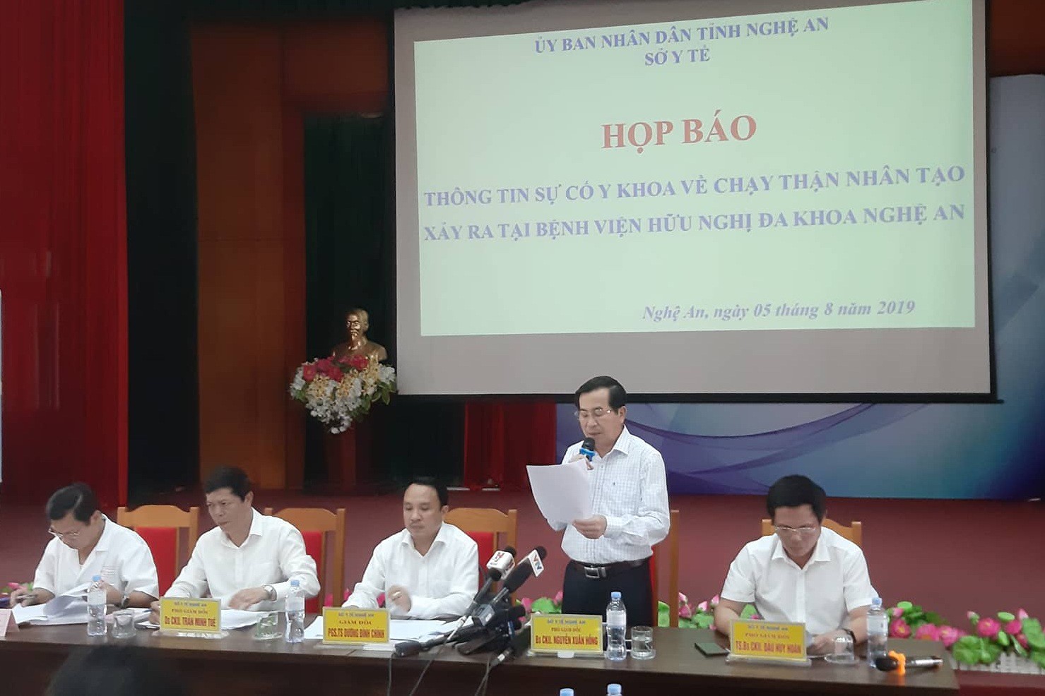 10 bệnh nhân chạy thận biểu hiện sốc: Do hệ thống lọc nước không đảm bảo