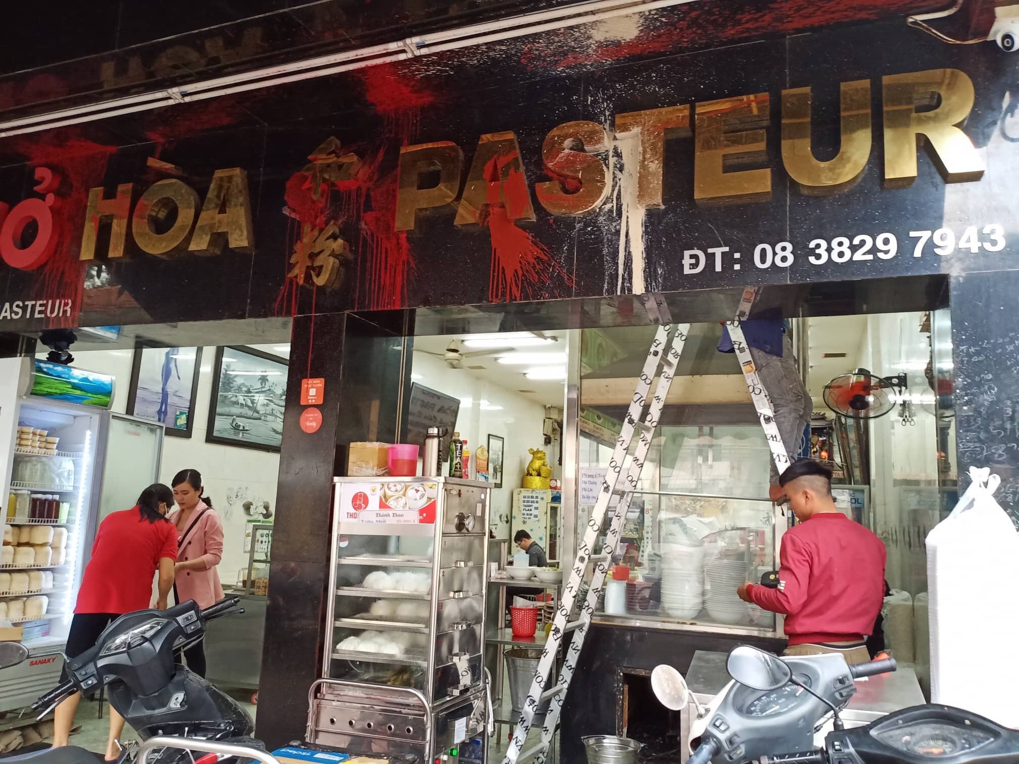 Từ vụ phở Hòa, tụ điểm thác loạn...: Chính quyền địa phương ở đâu?