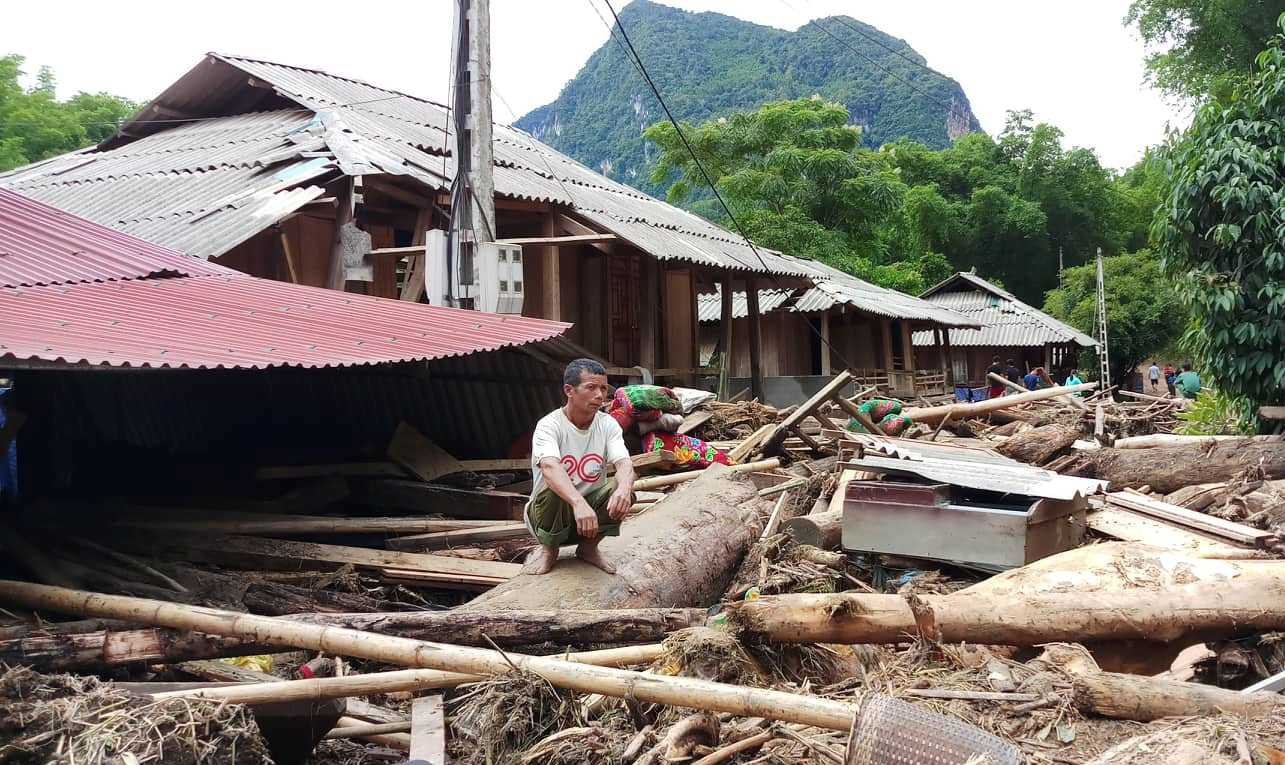 Tang thương một gia đình có 6 người bị lũ cuốn mất tích ở bản Sa Ná - Ảnh 4.