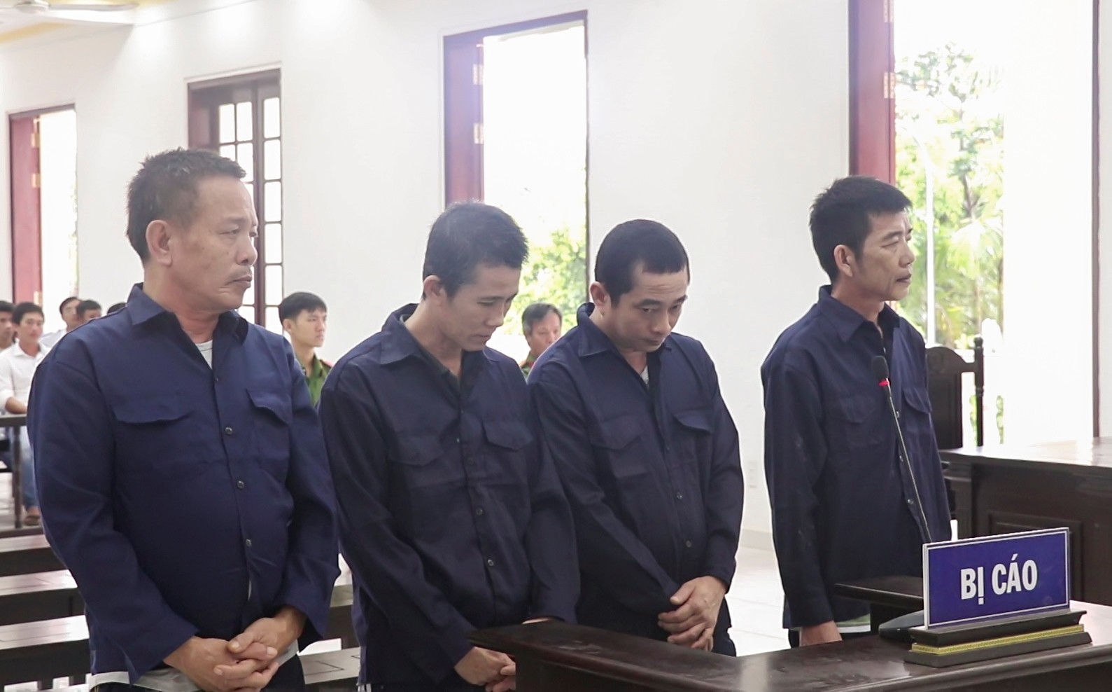 Người đàn ông bị lừa mua thiên thạch giả với giá 1 triệu USD