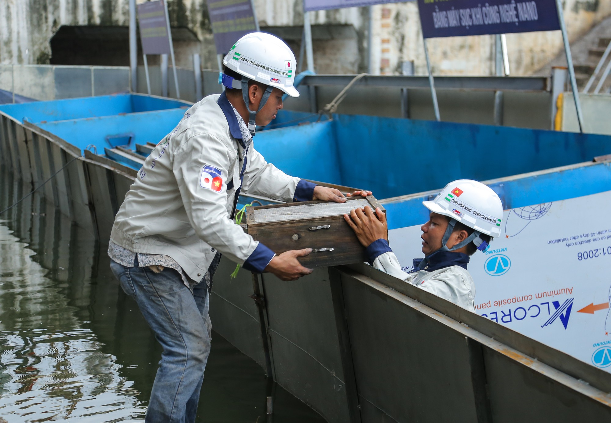Chuy&ecirc;n gia Nhật Bản sẽ tắm nước s&ocirc;ng T&ocirc; Lịch sau xử l&yacute; - Ảnh 7.