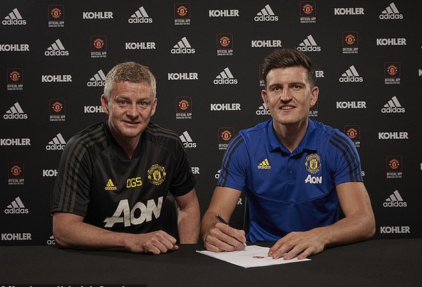 Maguire ký hợp đồng 80 triệu bảng, fan Man United báo "bị cướp"